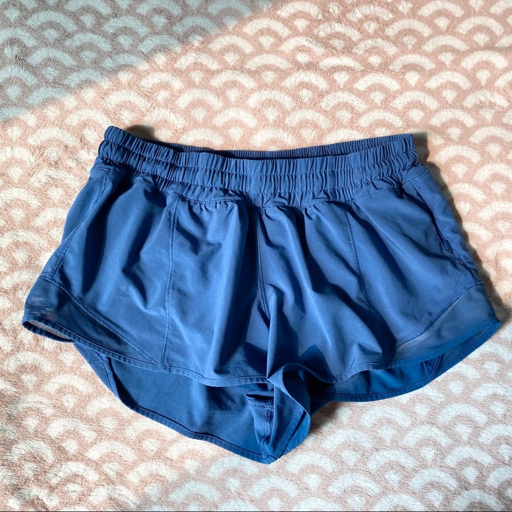 COPY - Lululemon hotty hot short 2.5" inseam size…